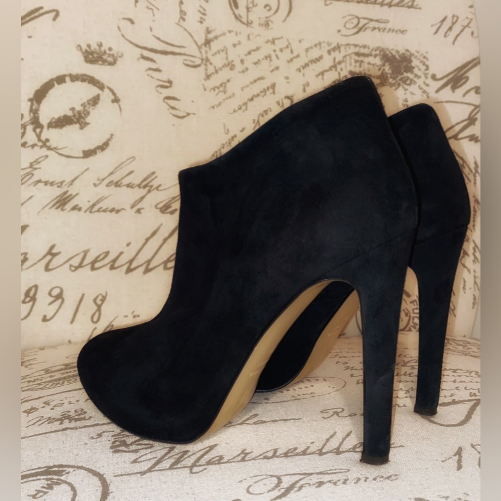 Giuseppi Zanotti black suede ankle boots